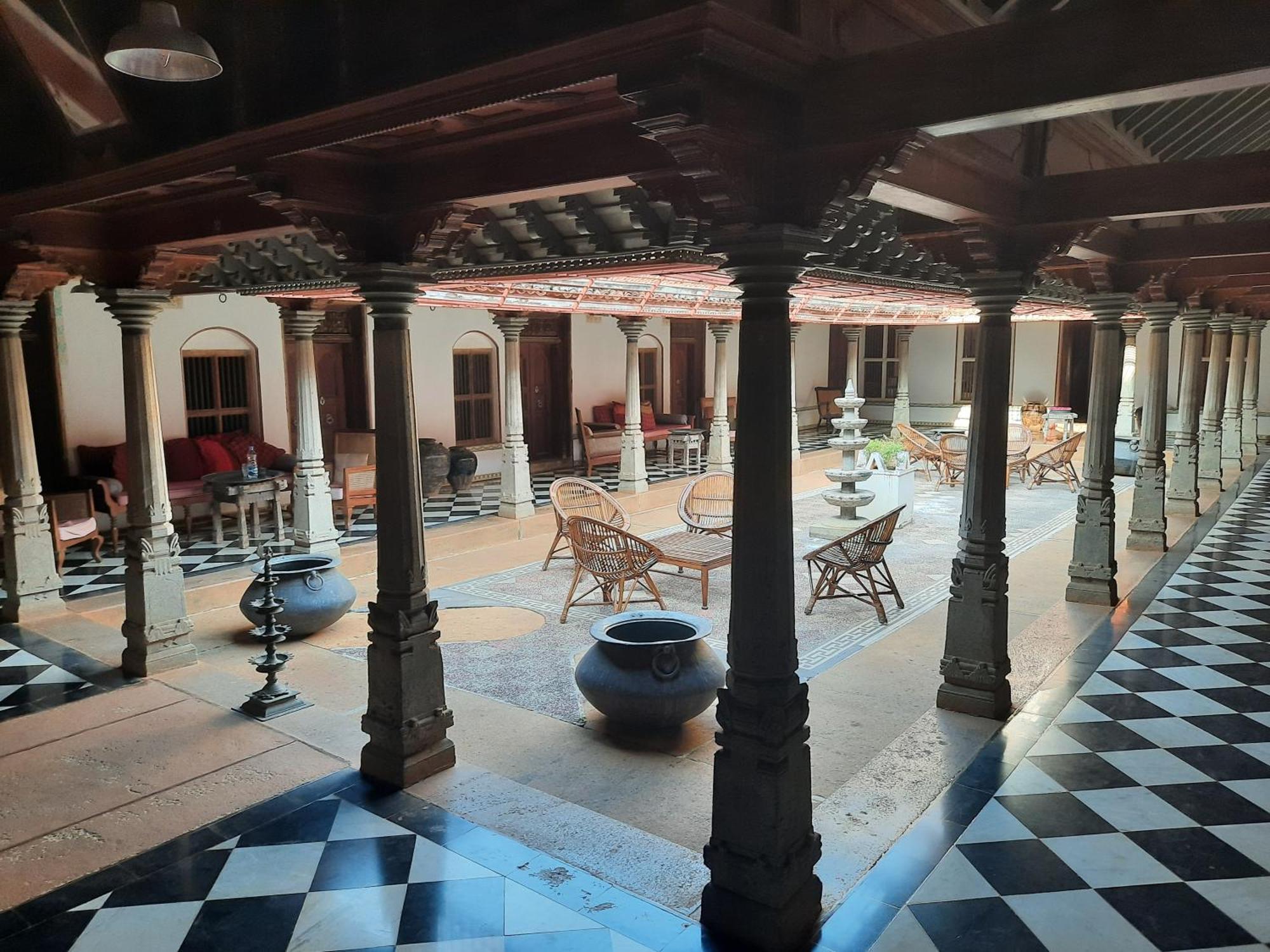 Saratha Vilas Chettinad Kanadukattan Exterior photo
